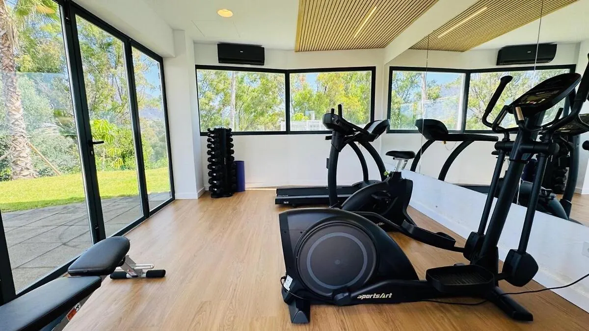 Room City Estepona Penthouse Apartment